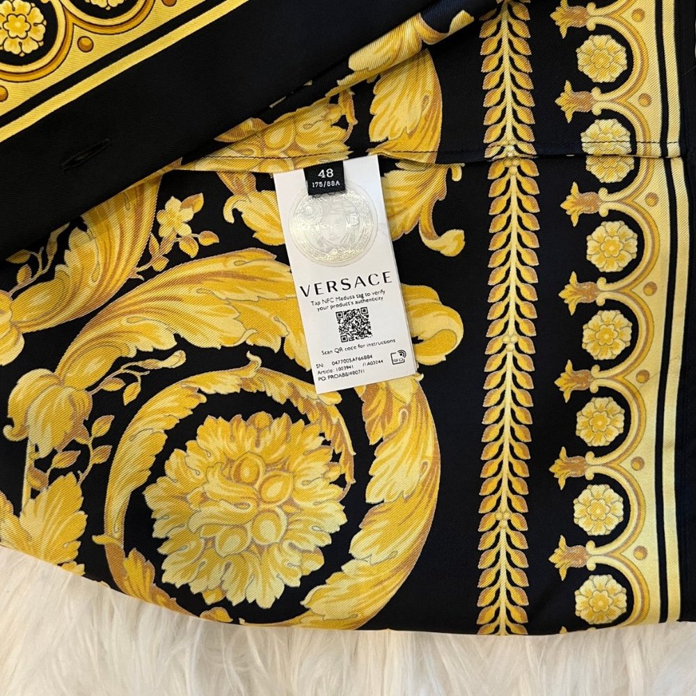 VERSACE BARROCCO SILK TWILL SHIRT IN BLACK + GOLD - Picture 7 of 8